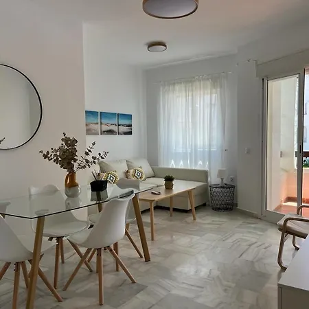 Reina Sofia Apartment *